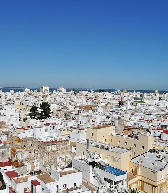 Playa y ciudad de Cádiz